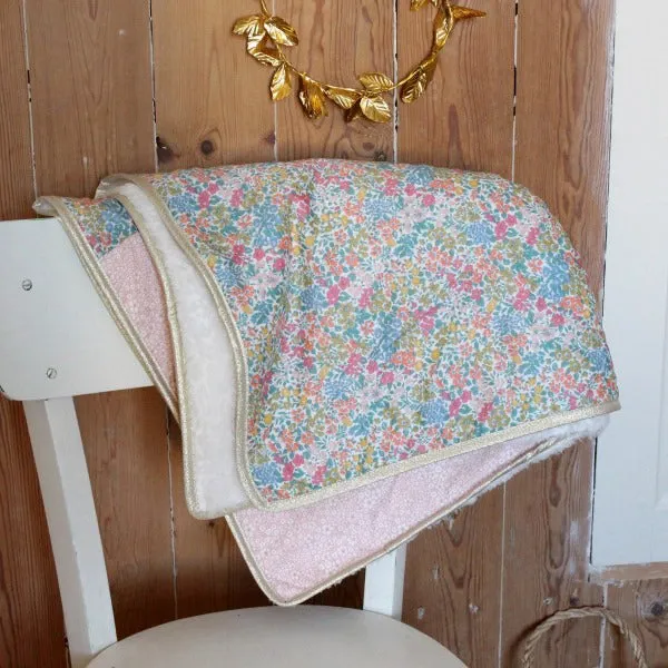 Barnabe aime le café Baby Blanket Carlotta